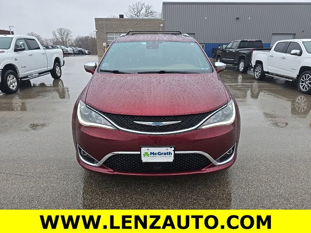Used 2020 Chrysler Pacifica Limited w/ Advanced Safetytec Group FWD image 2