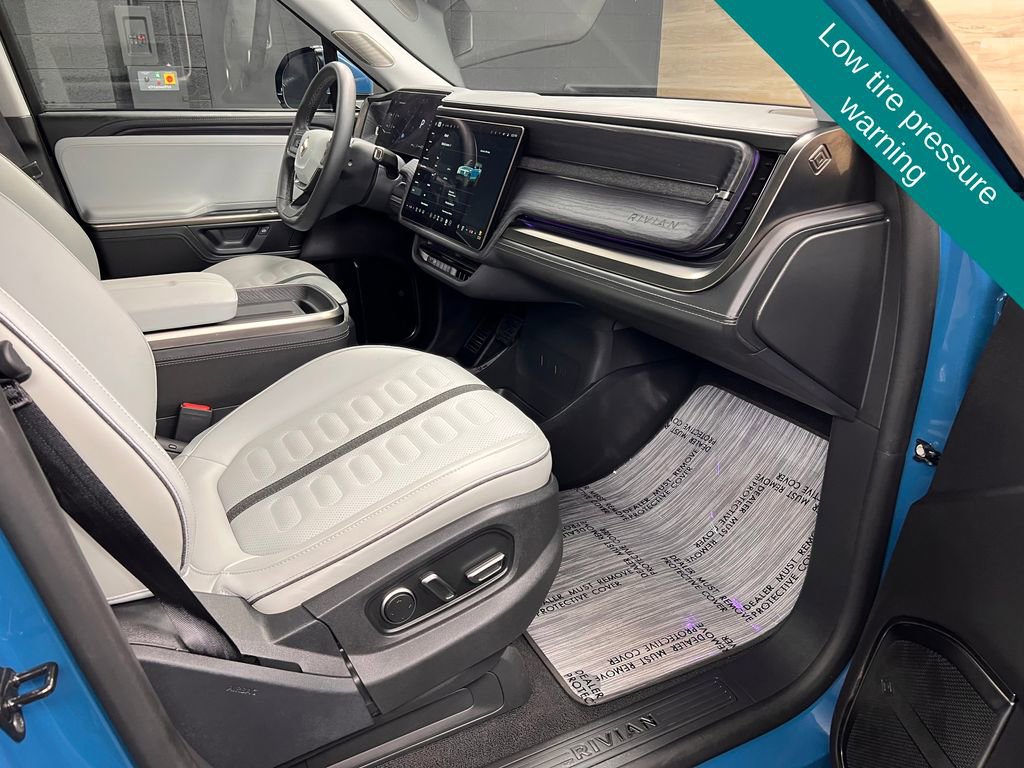 Used 2025 Rivian R1S Adventure AWD/4WD image 7