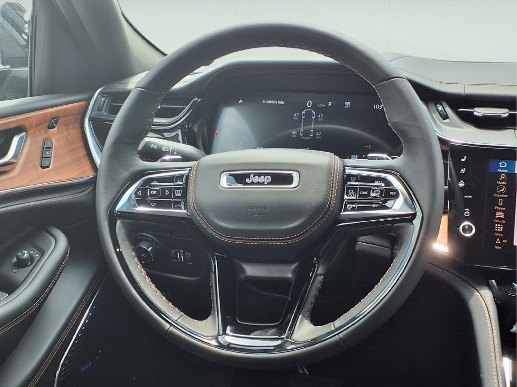 New 2026 Jeep Grand Cherokee L Summit AWD/4WD image 9