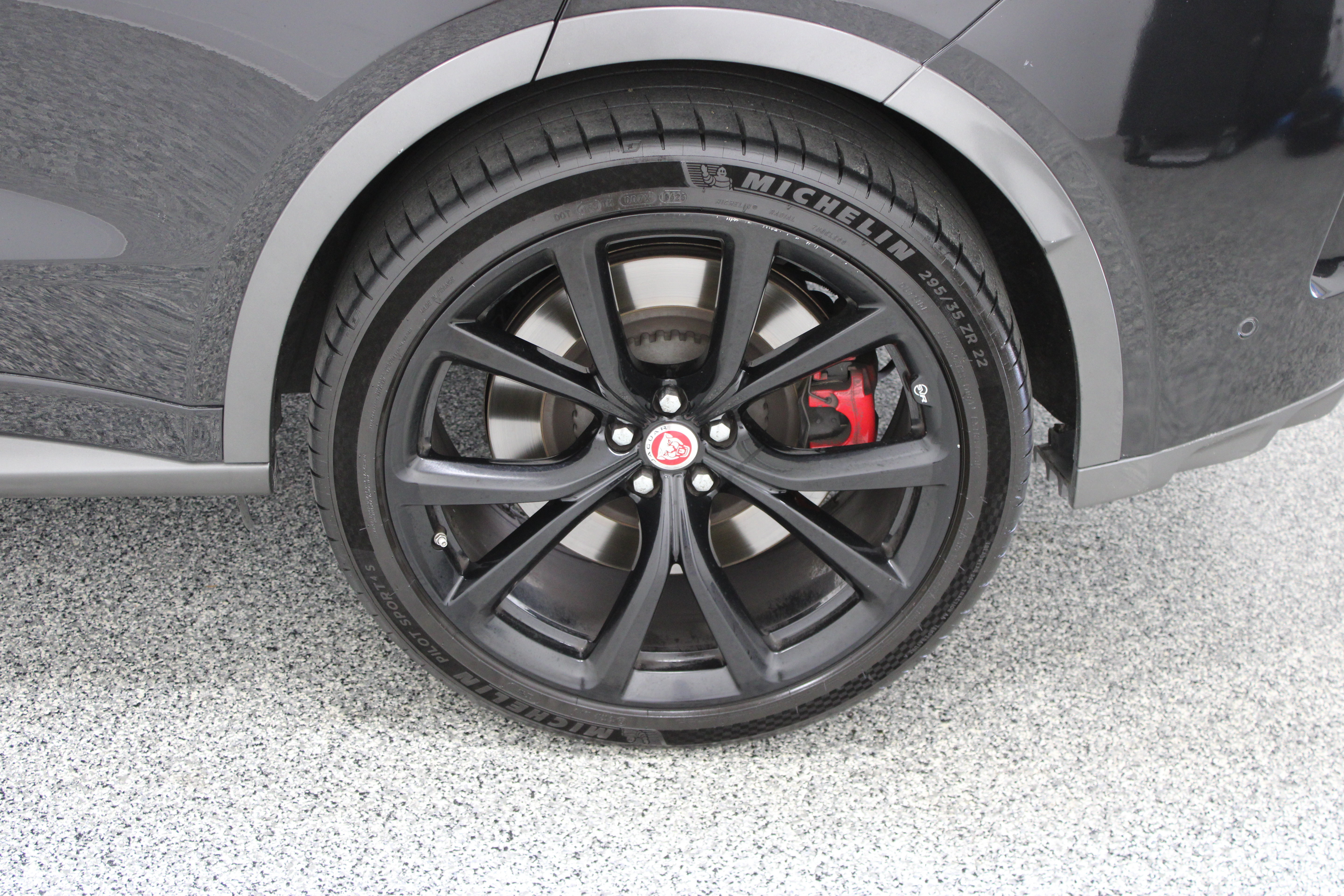 Used 2020 Jaguar F-PACE SVR AWD/4WD image 10