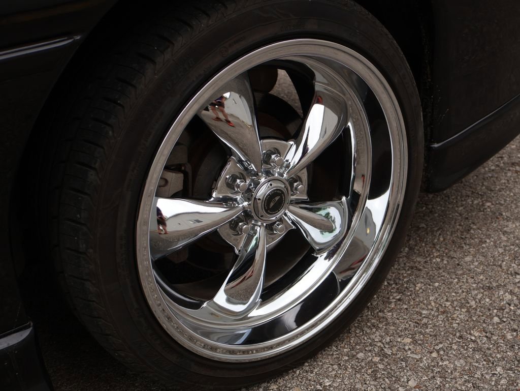 Used 2002 Chevrolet Camaro Z28 w/ Sport Appearance Pkg RWD image 38