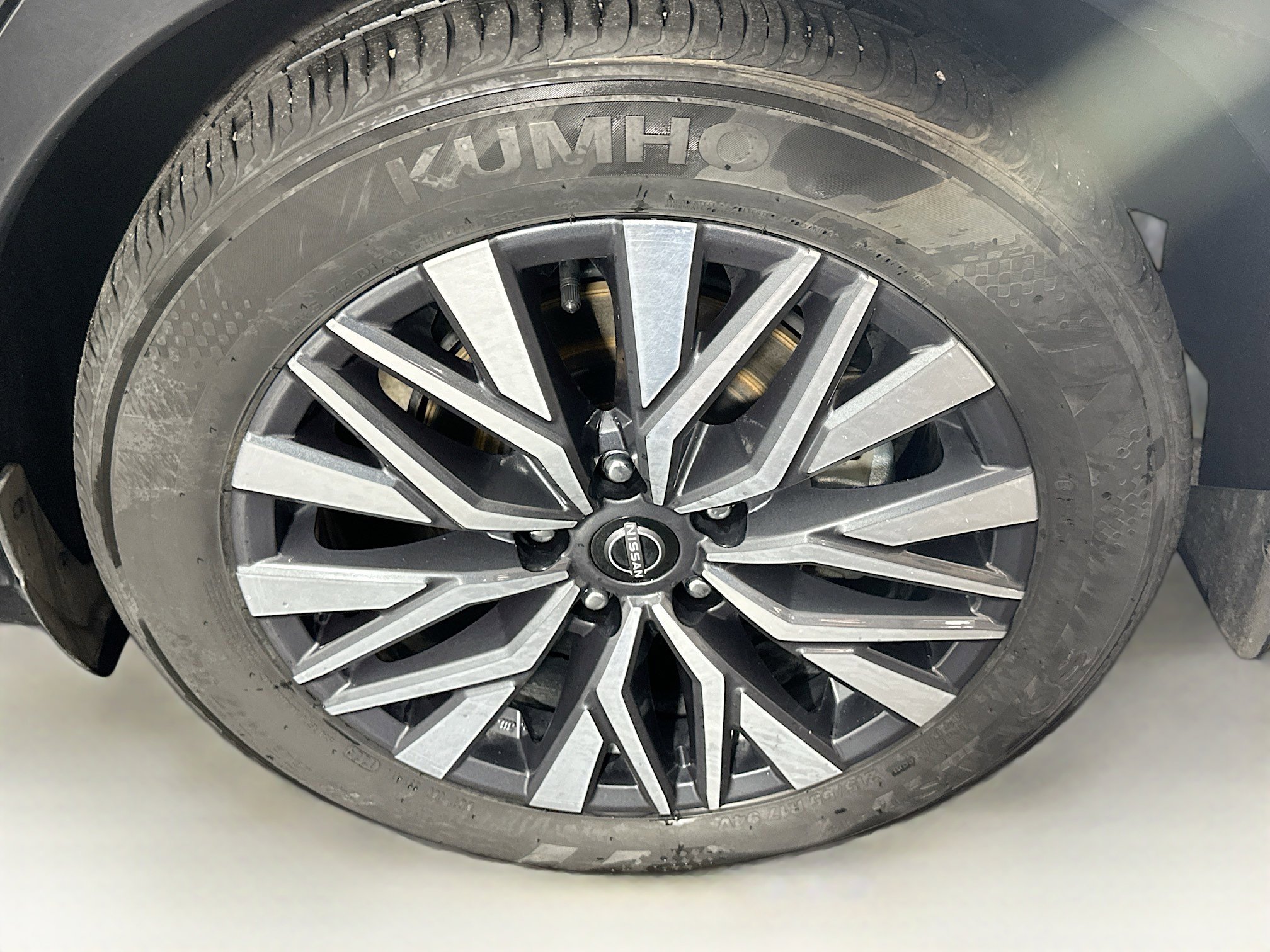 Used 2024 Nissan Altima 2.5 SV w/ SV Premium Package image 11