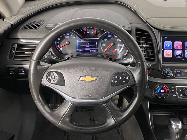 Certified 2018 Chevrolet Impala LT FWD image 15