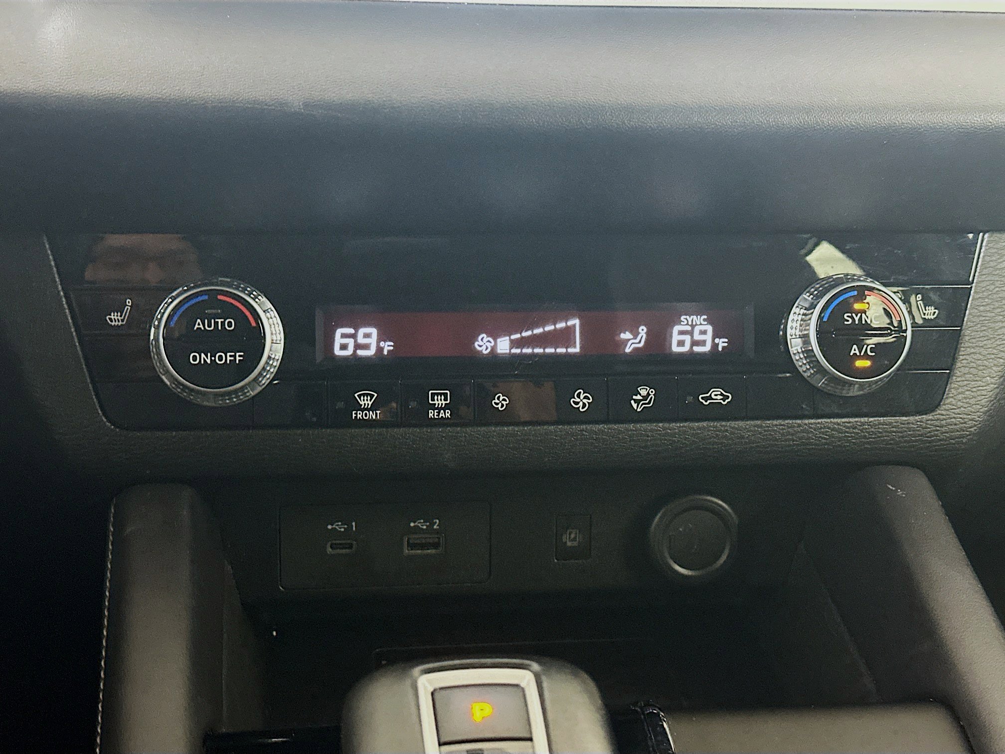 Used 2024 Mitsubishi Outlander SE image 24