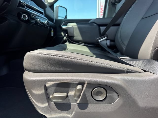 New 2026 GMC Sierra 2500 SLT AWD/4WD image 14