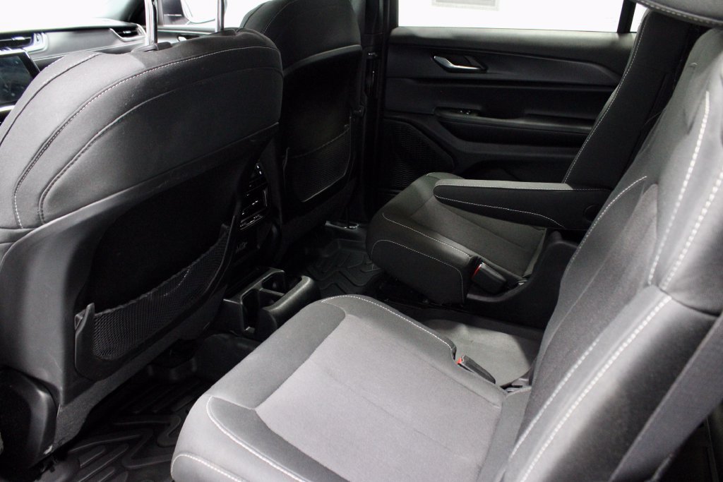 Used 2024 Jeep Grand Cherokee L Laredo AWD/4WD image 20