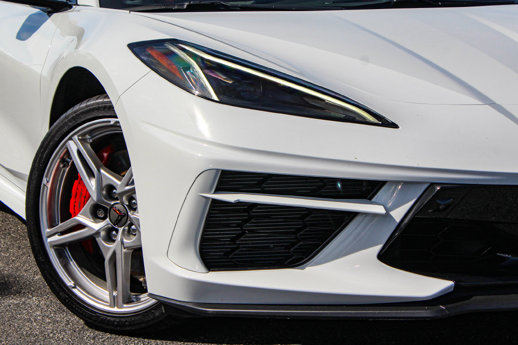 Used 2023 Chevrolet Corvette Stingray Preferred Cpe w/ Z51 Performance Package RWD image 3