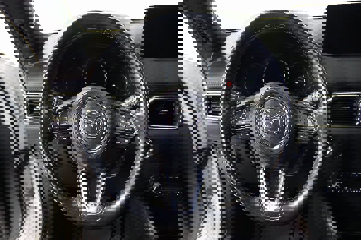 Used 2023 MAZDA CX-5 Signature image 40