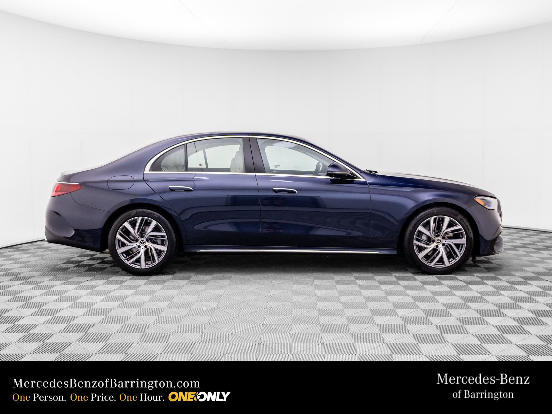 New 2026 Mercedes-Benz E 350 4MATIC Sedan image 7