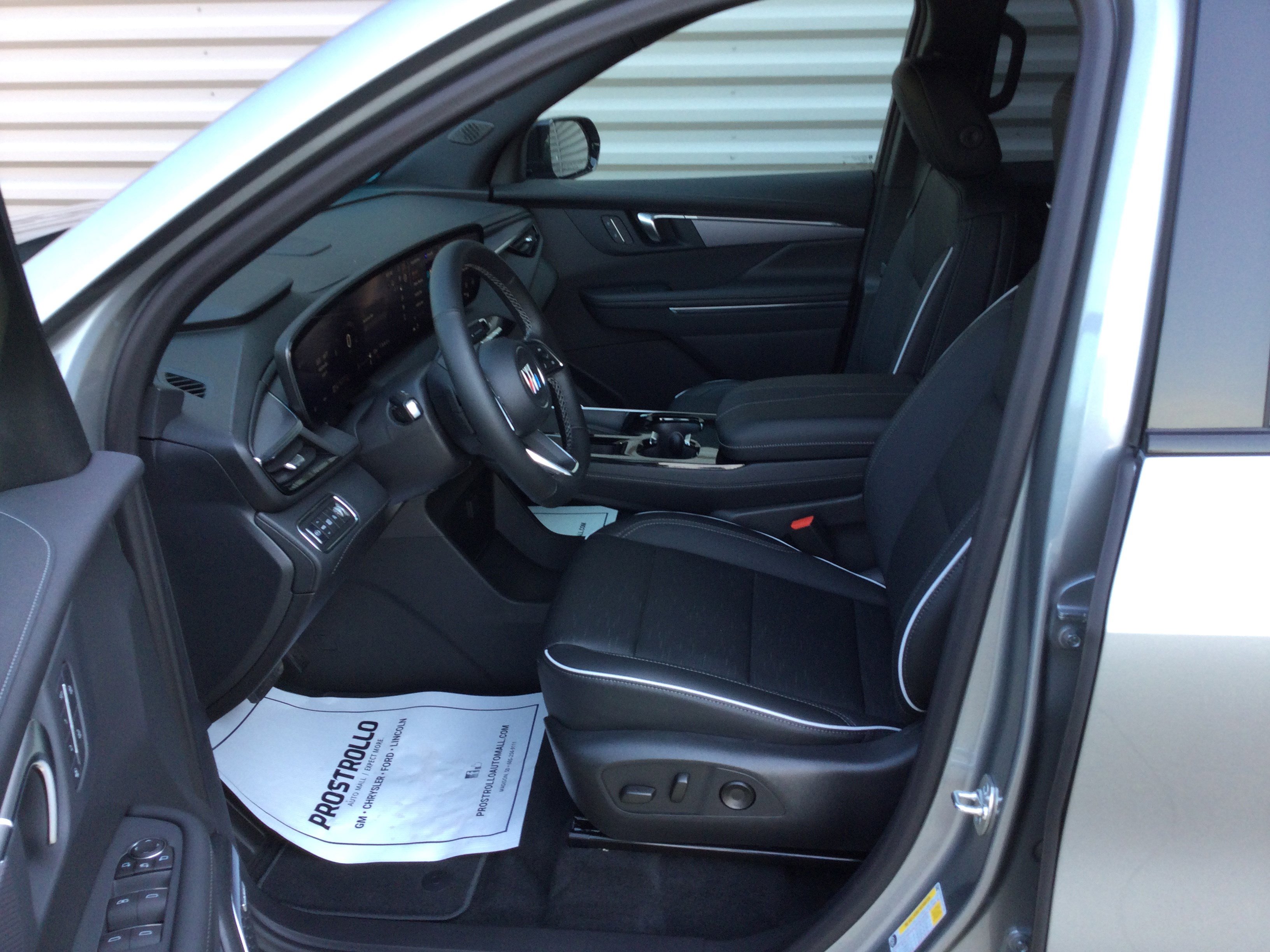 New 2025 Buick Enclave Sport Touring w/ Power Package image 7