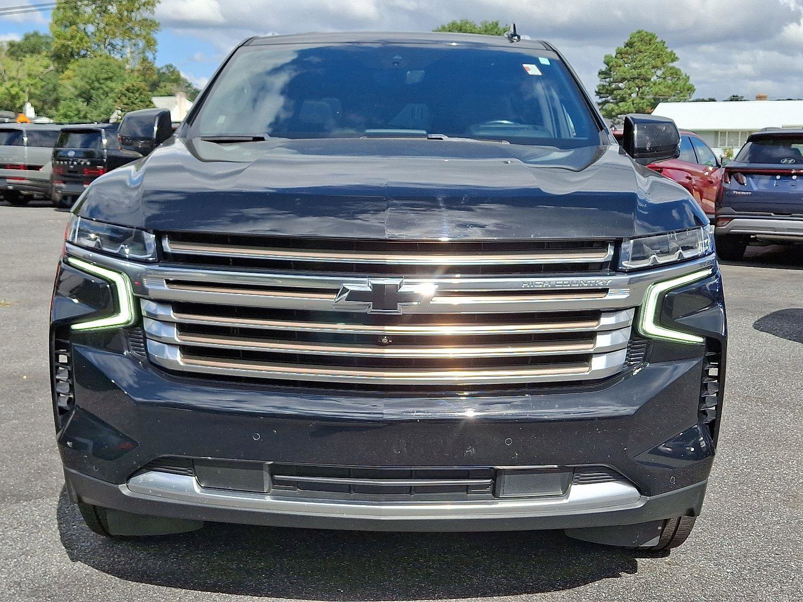 Used 2021 Chevrolet Suburban High Country w/ Premium Package image 2
