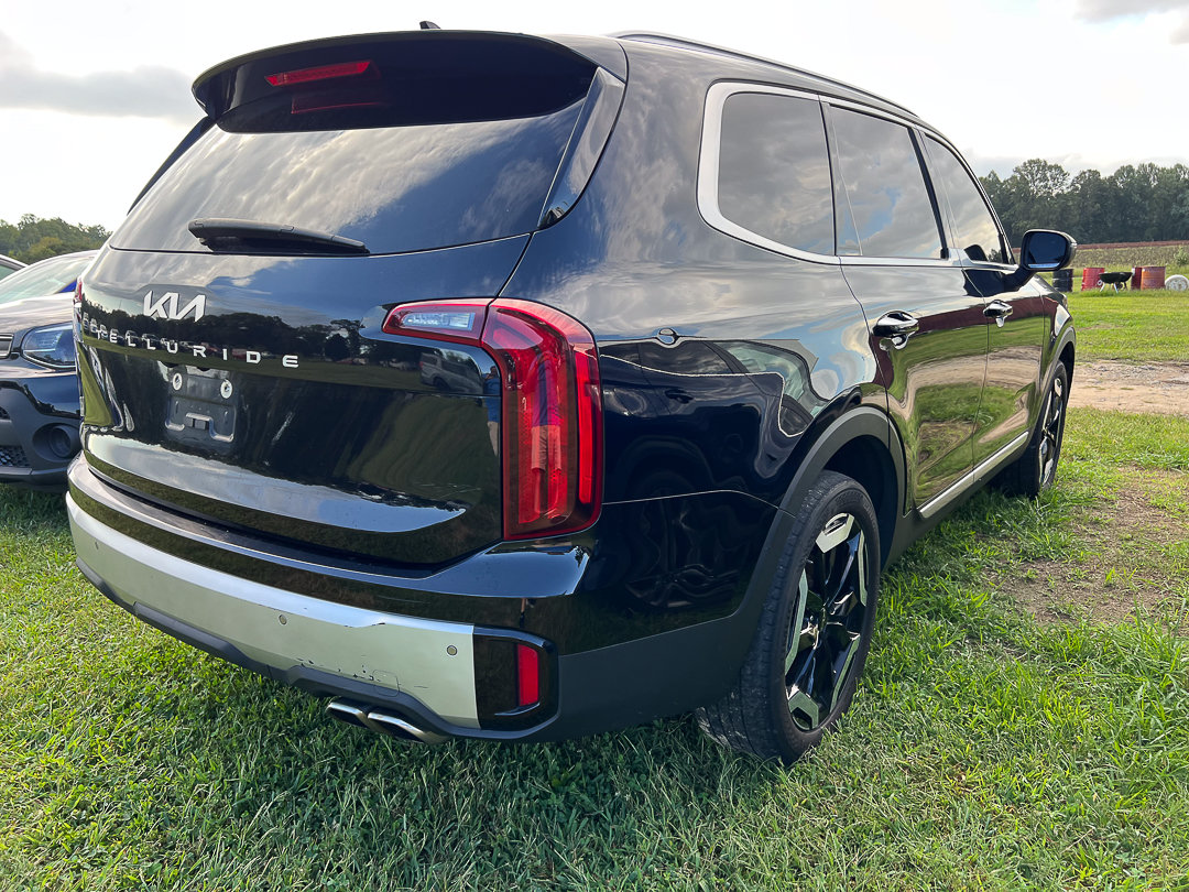 Used 2024 Kia Telluride S w/ S Sunroof Package FWD image 4