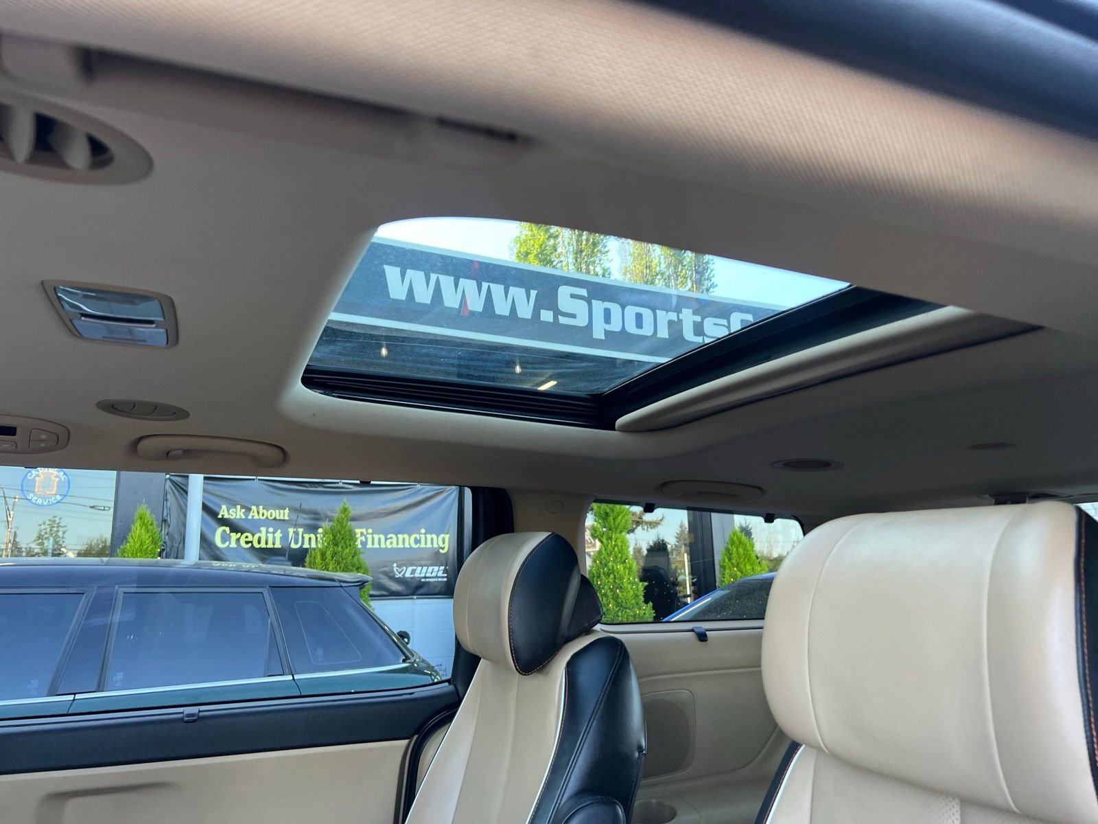 Used 2016 Kia Sedona SX Limited FWD image 31