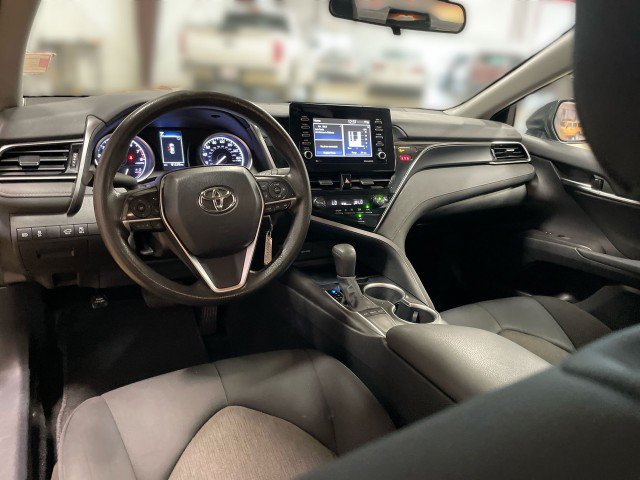 Used 2022 Toyota Camry LE FWD image 17
