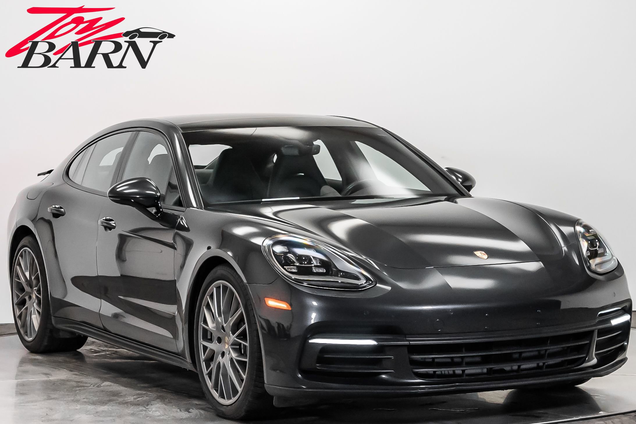 Used 2018 Porsche Panamera 4 image 7