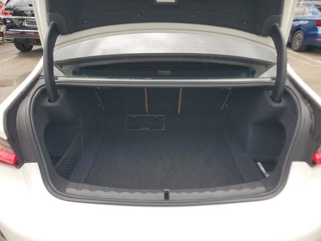 Used 2023 BMW 330i Sedan w/ M Sport Package RWD image 11