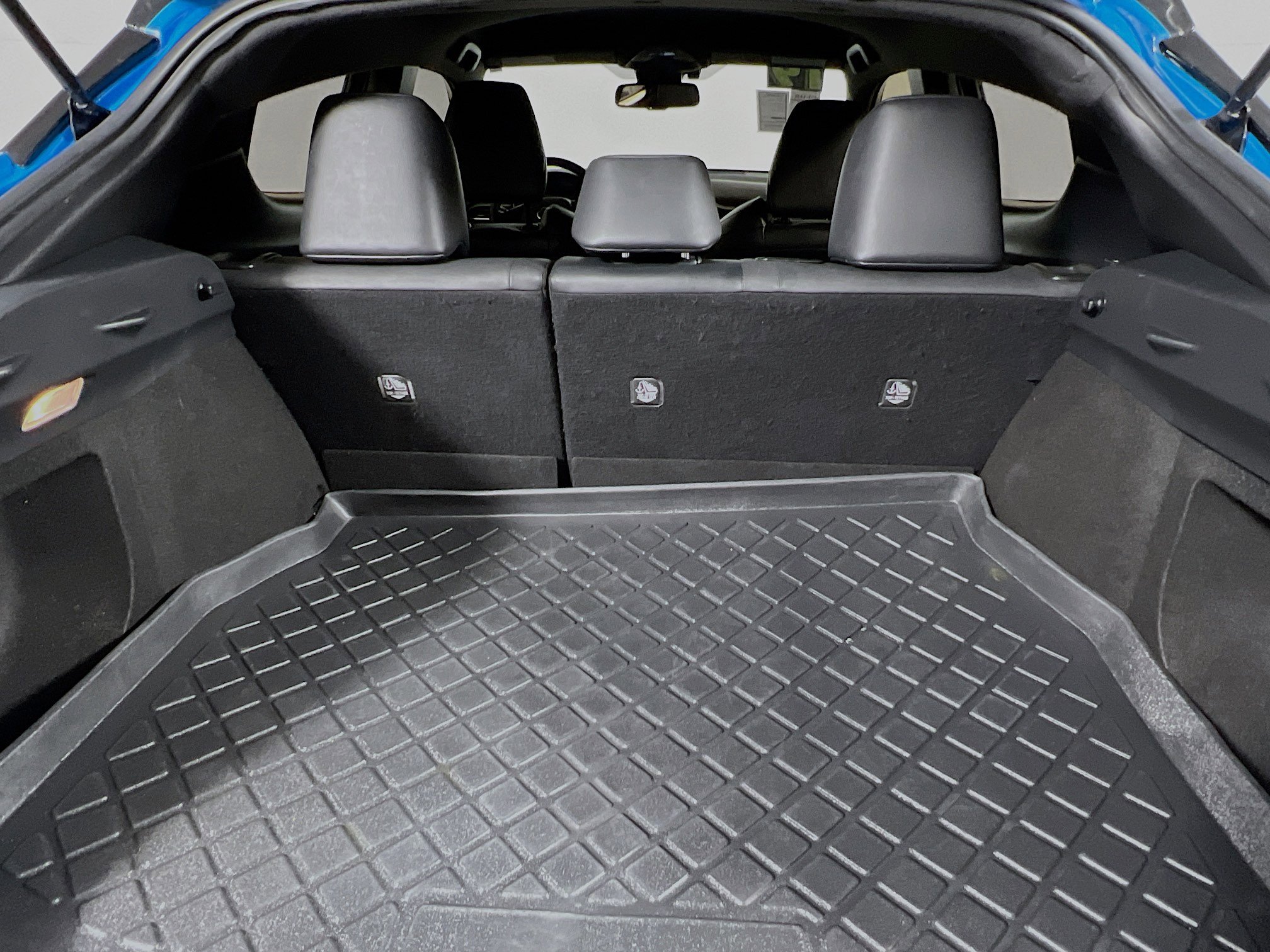 Used 2019 Toyota C-HR Limited image 34