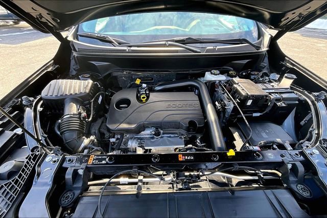 Certified 2024 GMC Terrain Denali w/ Black Diamond Edition image 9