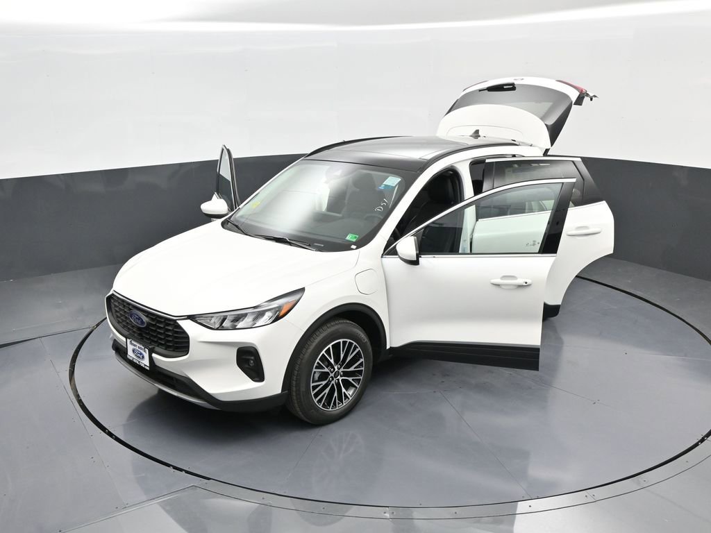 New 2025 Ford Escape SE image 42