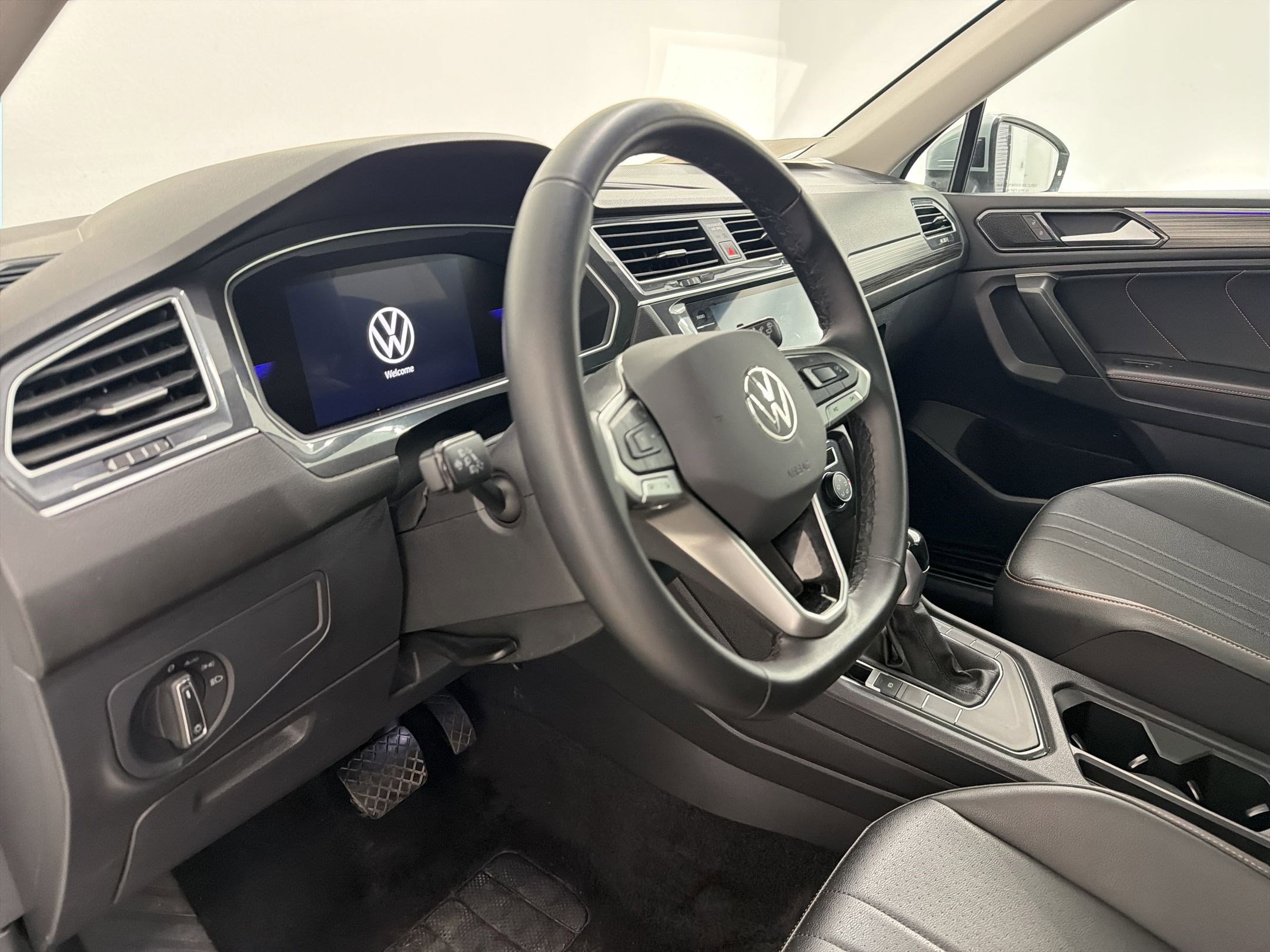 Used 2024 Volkswagen Tiguan Wolfsburg Edition image 4