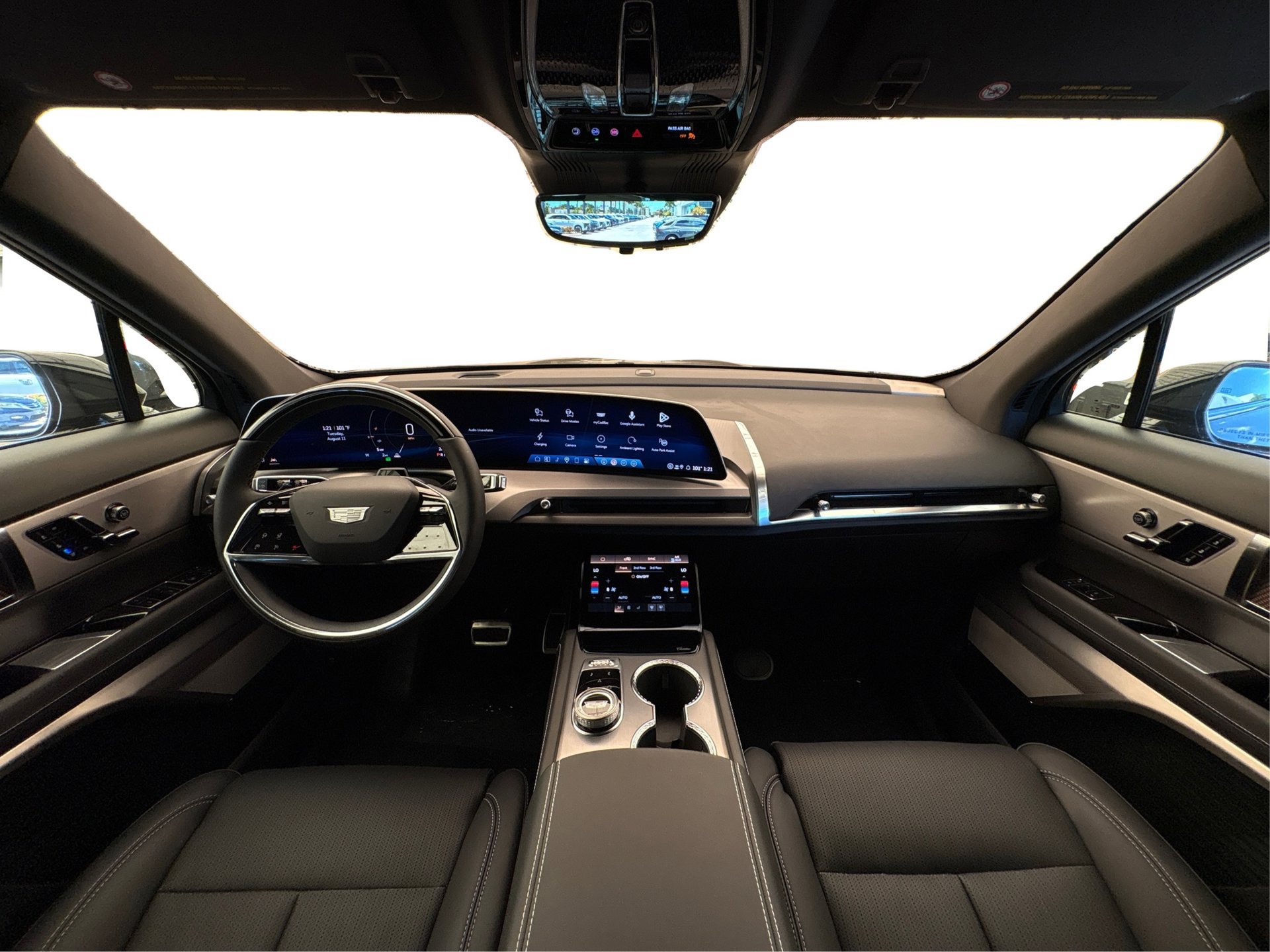 New 2027 Cadillac Vistiq Luxury AWD/4WD image 22