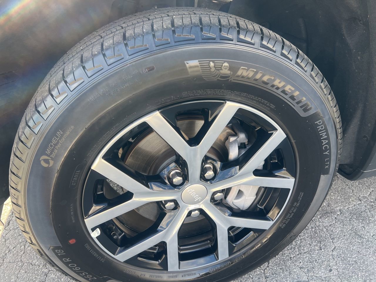 Used 2025 Jeep Grand Cherokee Limited image 11