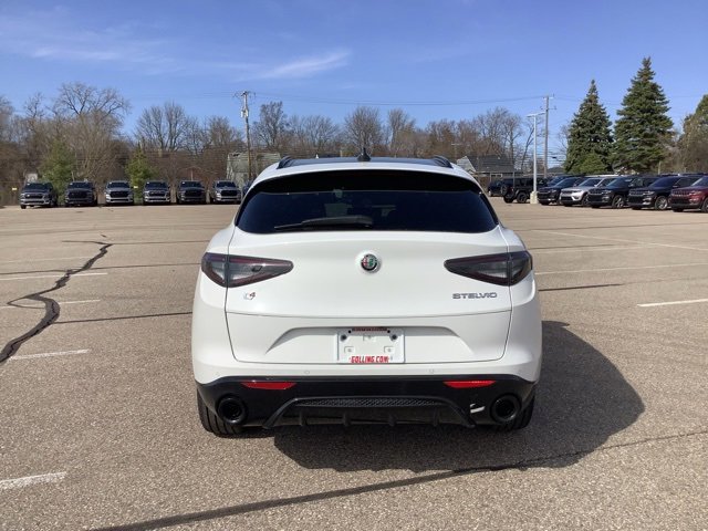 New 2025 Alfa Romeo Stelvio Sprint w/ Veloce Package image 4