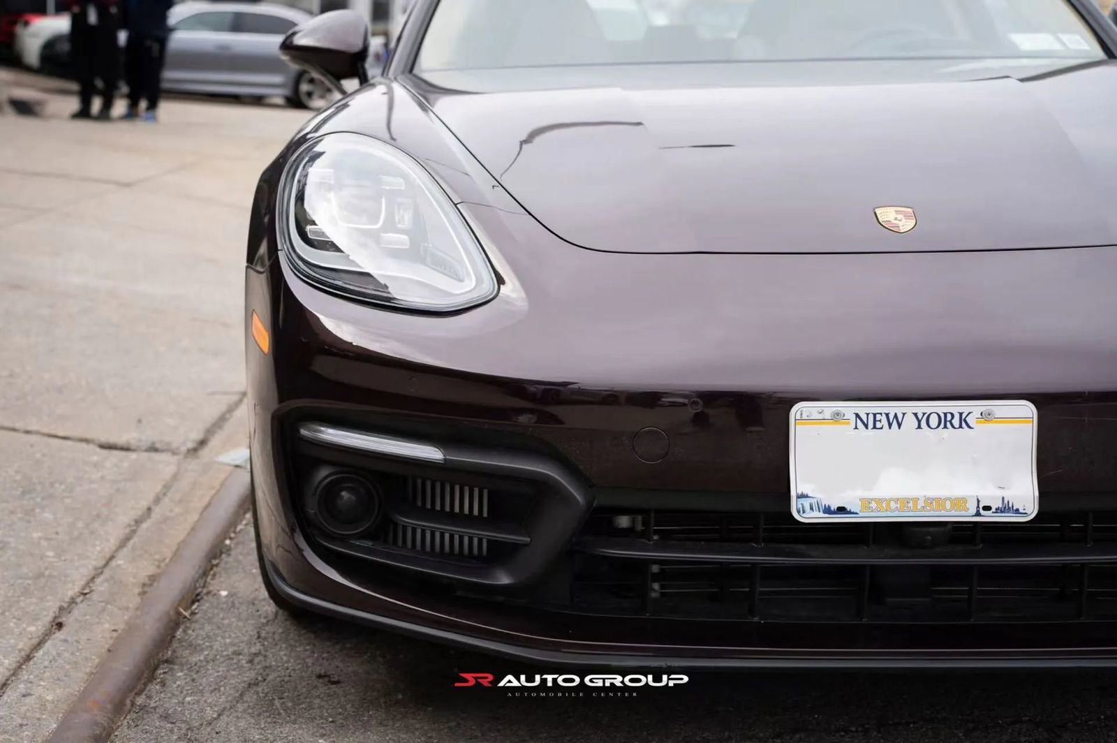 Used 2023 Porsche Panamera 4 Platinum Edition image 2