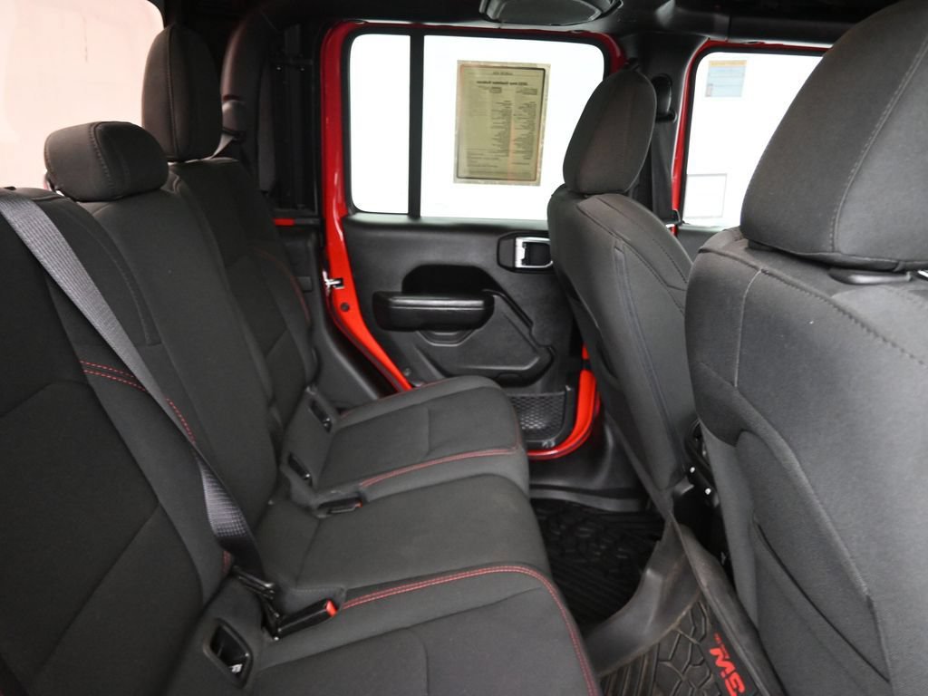 Used 2023 Jeep Gladiator Rubicon AWD/4WD image 17