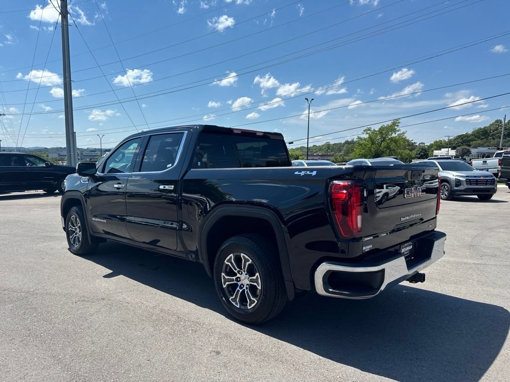 Used 2025 GMC Sierra 1500 SLT AWD/4WD image 5