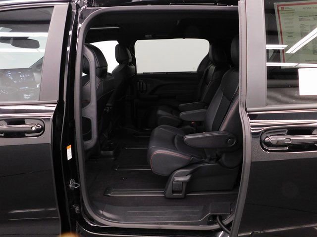Used 2025 Toyota Sienna XSE image 24
