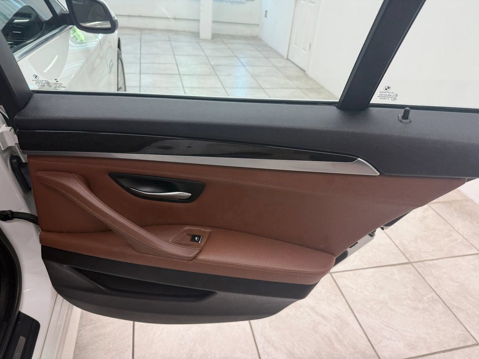 Used 2015 BMW 528i Sedan RWD image 18
