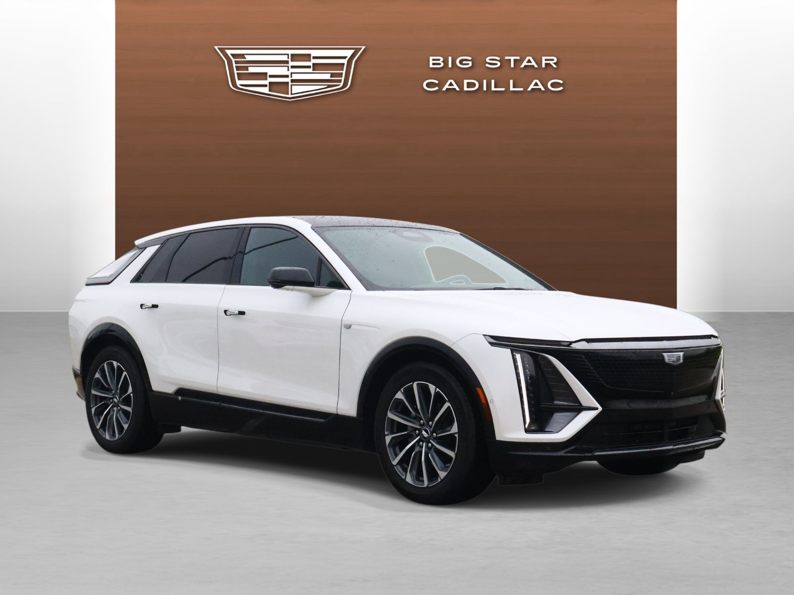 Certified 2024 Cadillac Lyriq Sport w/ LPO, Floor Liner Package AWD/4WD image 7