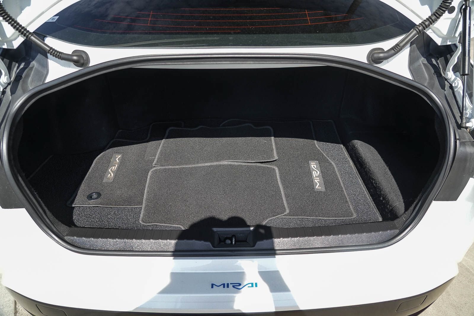Certified 2021 Toyota Mirai RWD image 27