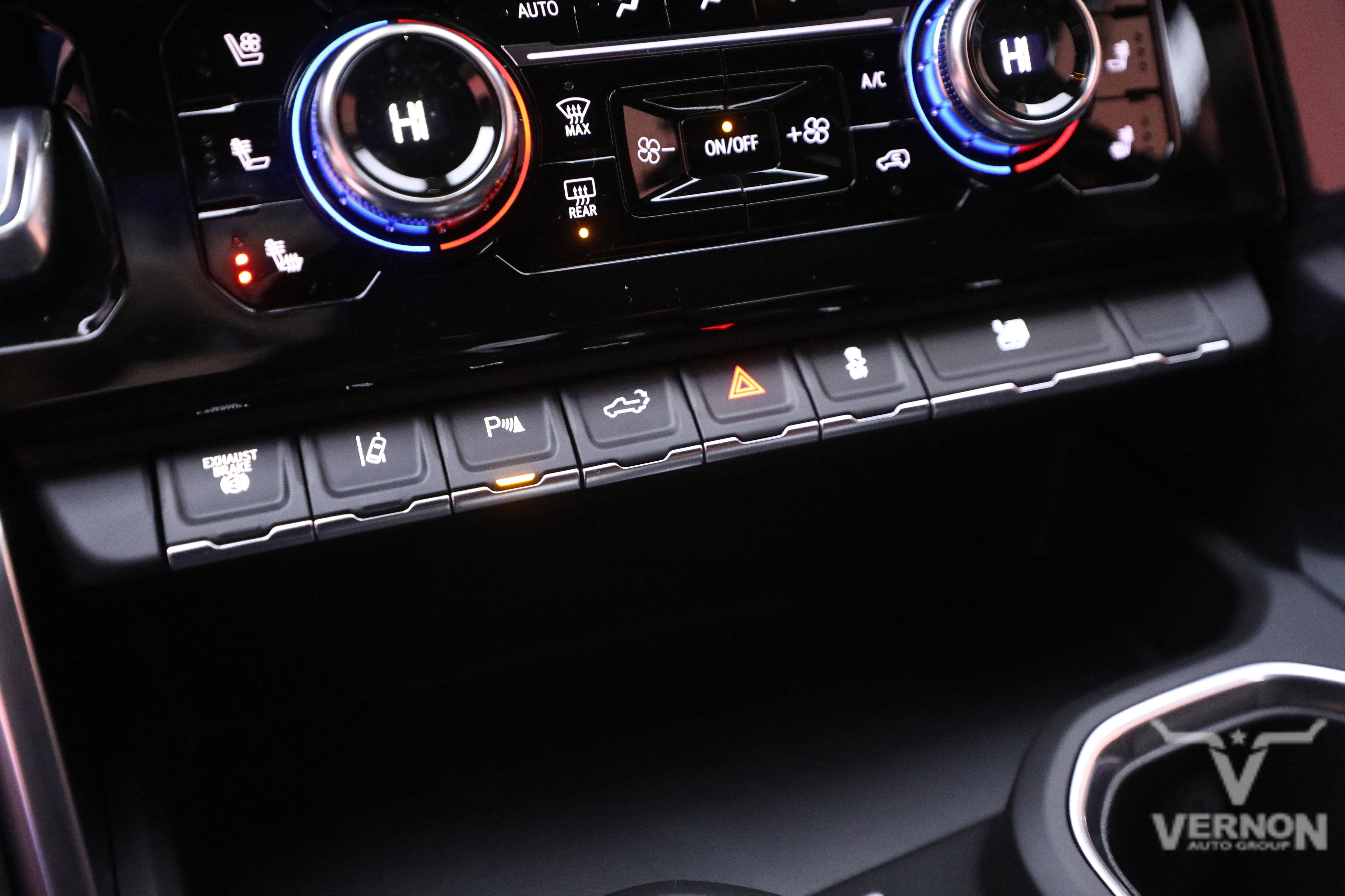 New 2026 GMC Sierra 3500 Denali w/ Technology Package image 24