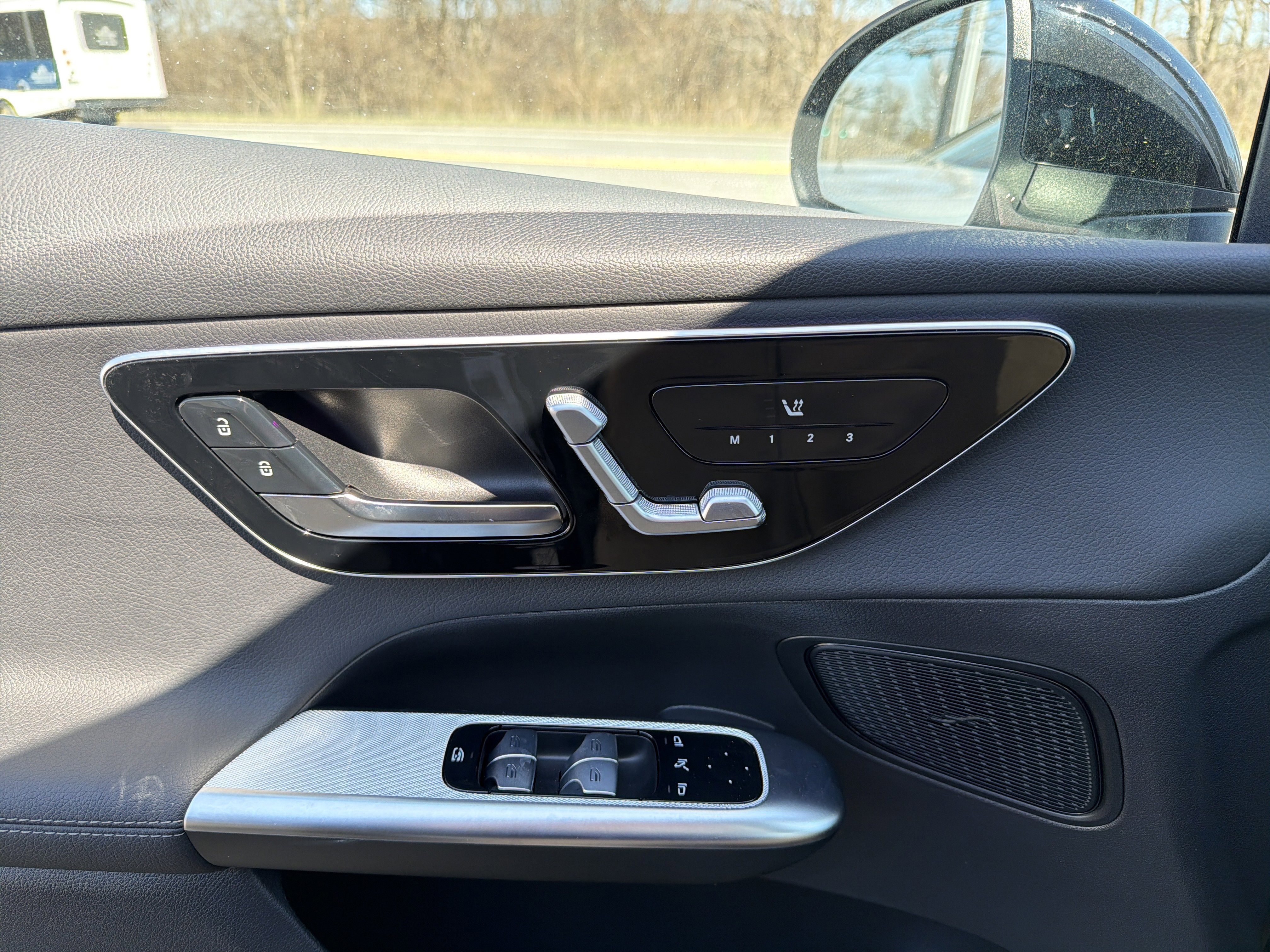 Used 2026 Mercedes-Benz GLC 300 4MATIC image 14