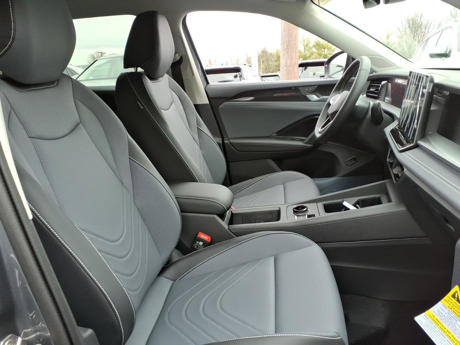 New 2026 Volkswagen Tiguan SE image 6