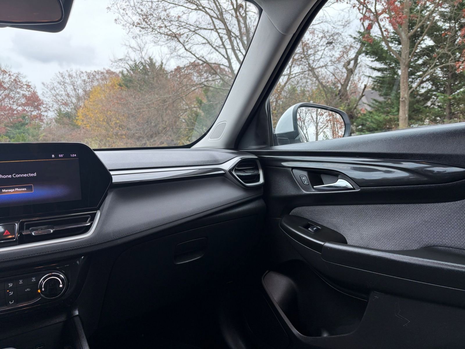 Used 2025 Chevrolet TrailBlazer LT w/ Driver Confidence Package image 33