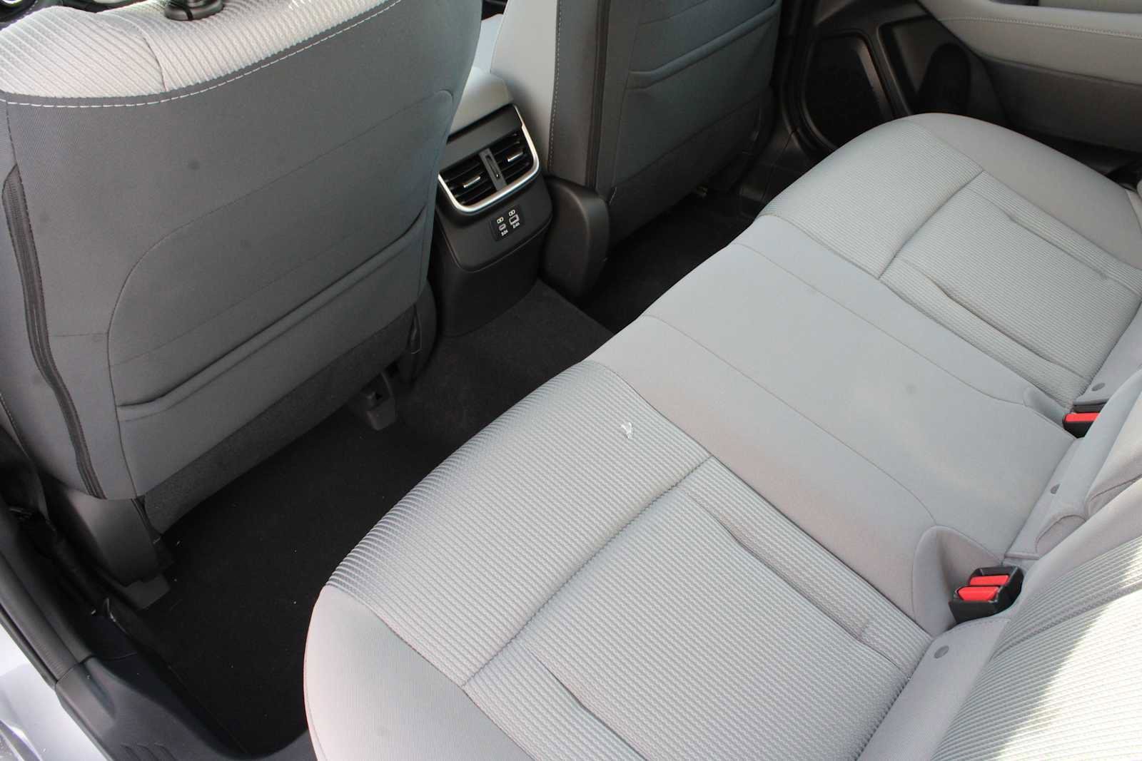 Used 2025 Subaru Legacy Premium w/ Popular Package #1 AWD/4WD image 18