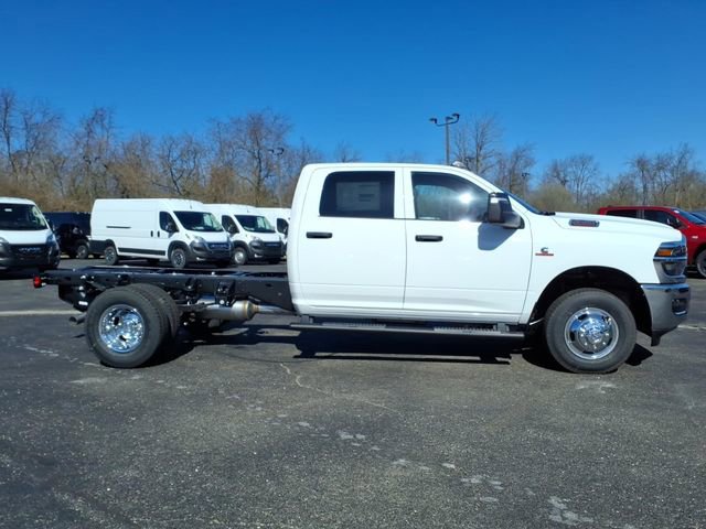New 2026 RAM 3500 Tradesman w/ Chrome Appearance Group A image 8