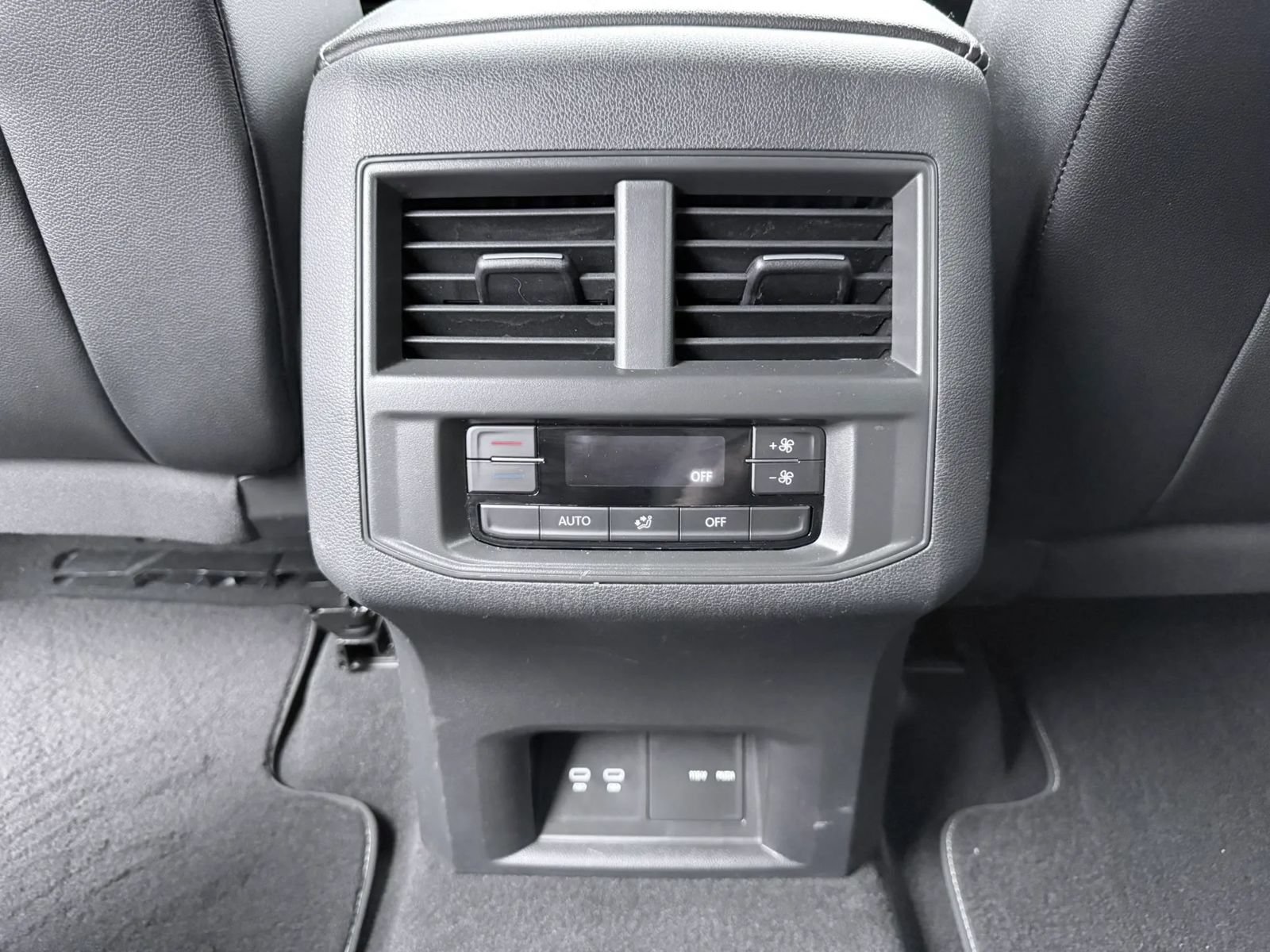 Used 2022 Volkswagen Atlas SE AWD/4WD image 54