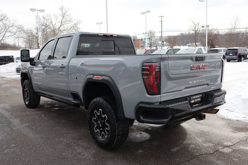 Used 2024 GMC Sierra 2500 AT4X image 40