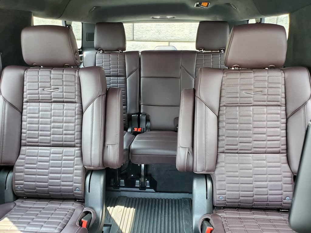 Used 2024 Cadillac Escalade ESV Sport Platinum w/ Heavy-Duty Trailer Package AWD/4WD image 39