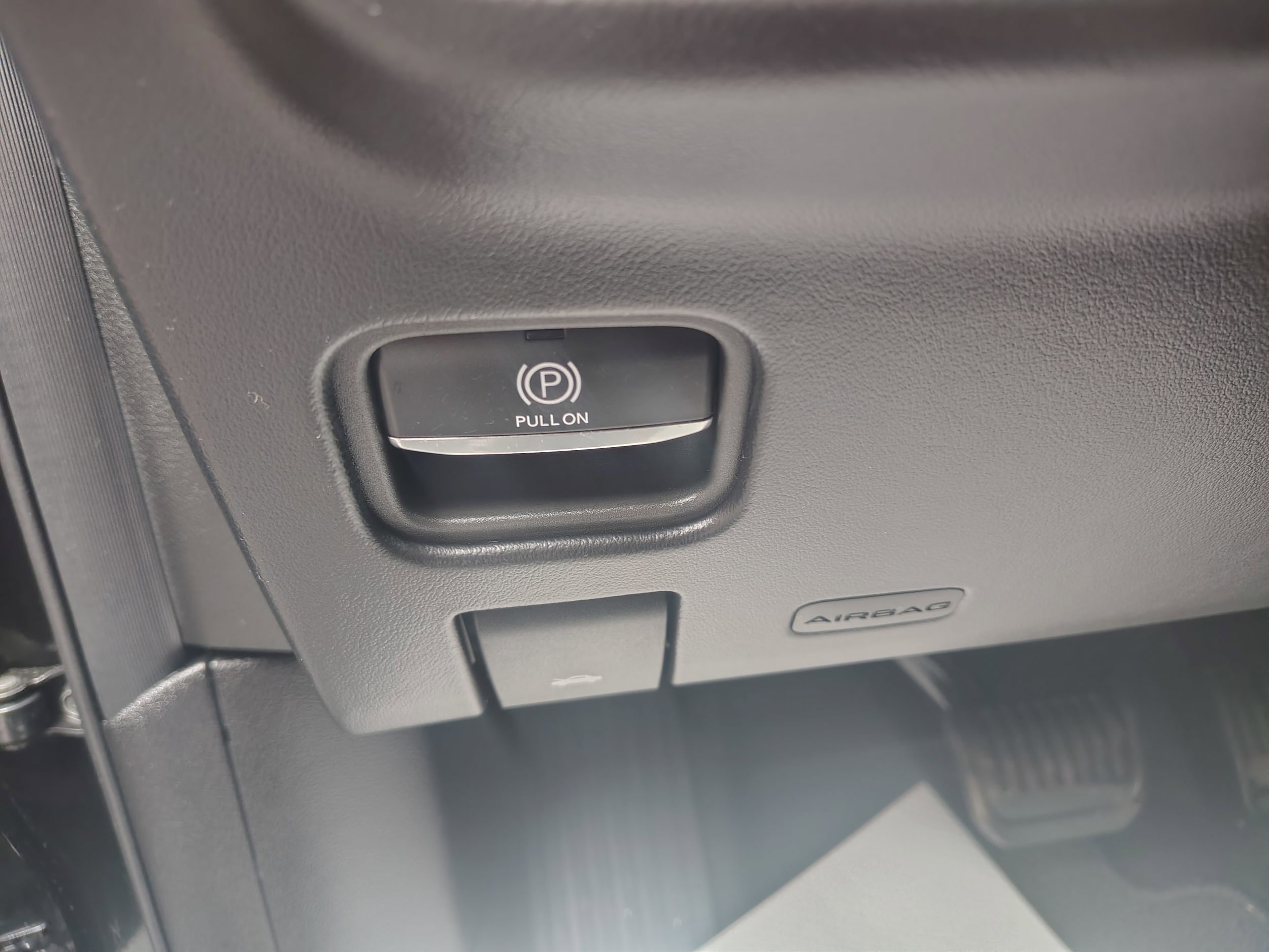 Certified 2024 Jeep Grand Cherokee Summit image 32