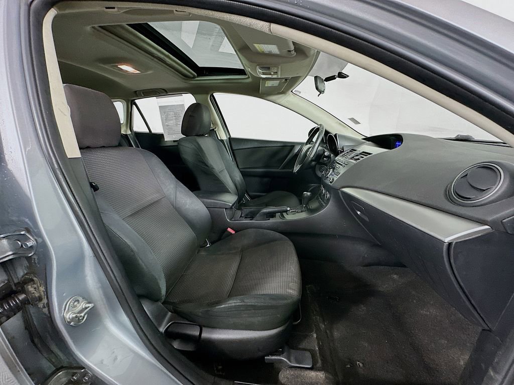 Used 2013 MAZDA MAZDA3 i Touring w/ Preferred Equipment Pkg image 27