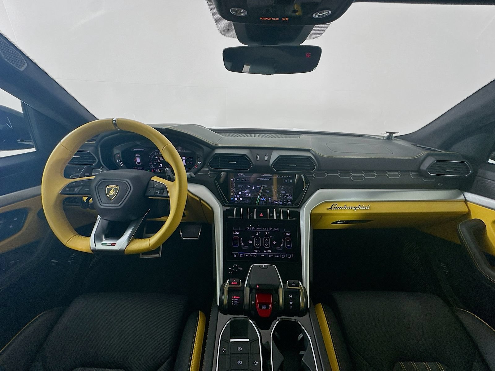 Used 2024 Lamborghini Urus S AWD/4WD image 15