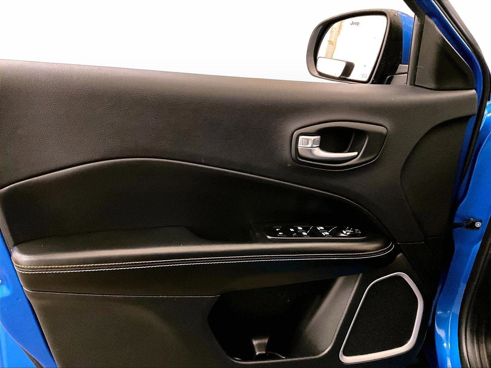 Used 2018 Jeep Compass Latitude image 22