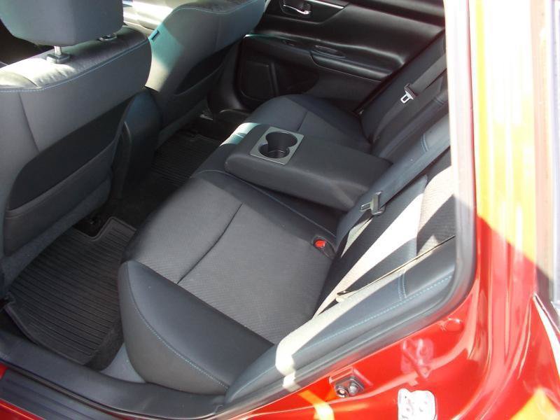 Used 2016 Nissan Altima 2.5 SR w/ LED Appearance Package FWD image 24