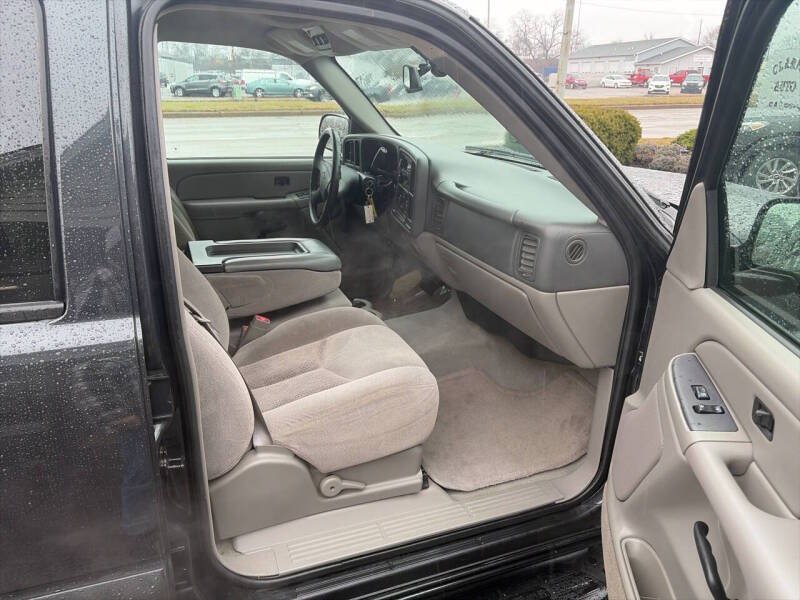 Used 2004 Chevrolet Tahoe LS RWD image 13