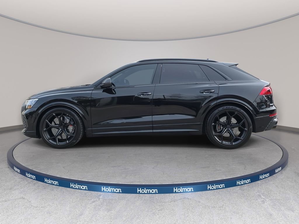 Certified 2025 Audi RS Q8 performance image 9